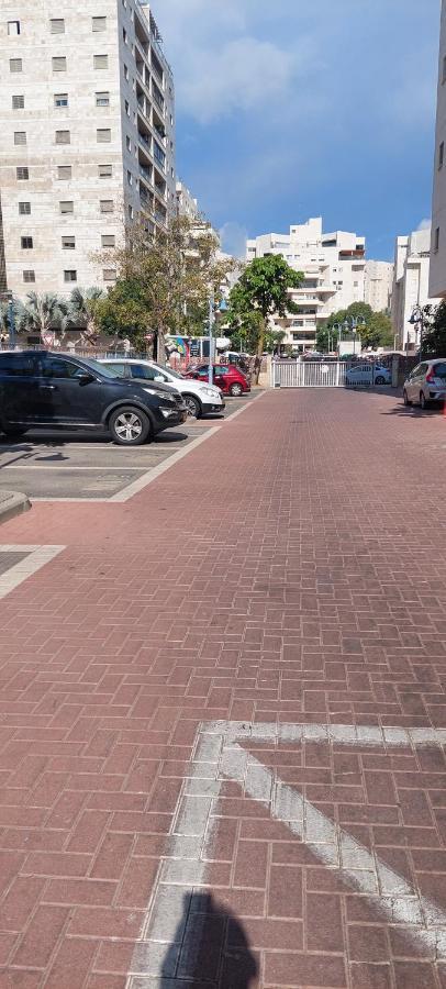 Apartment 2 Bedrooms Central Location أشدود المظهر الخارجي الصورة