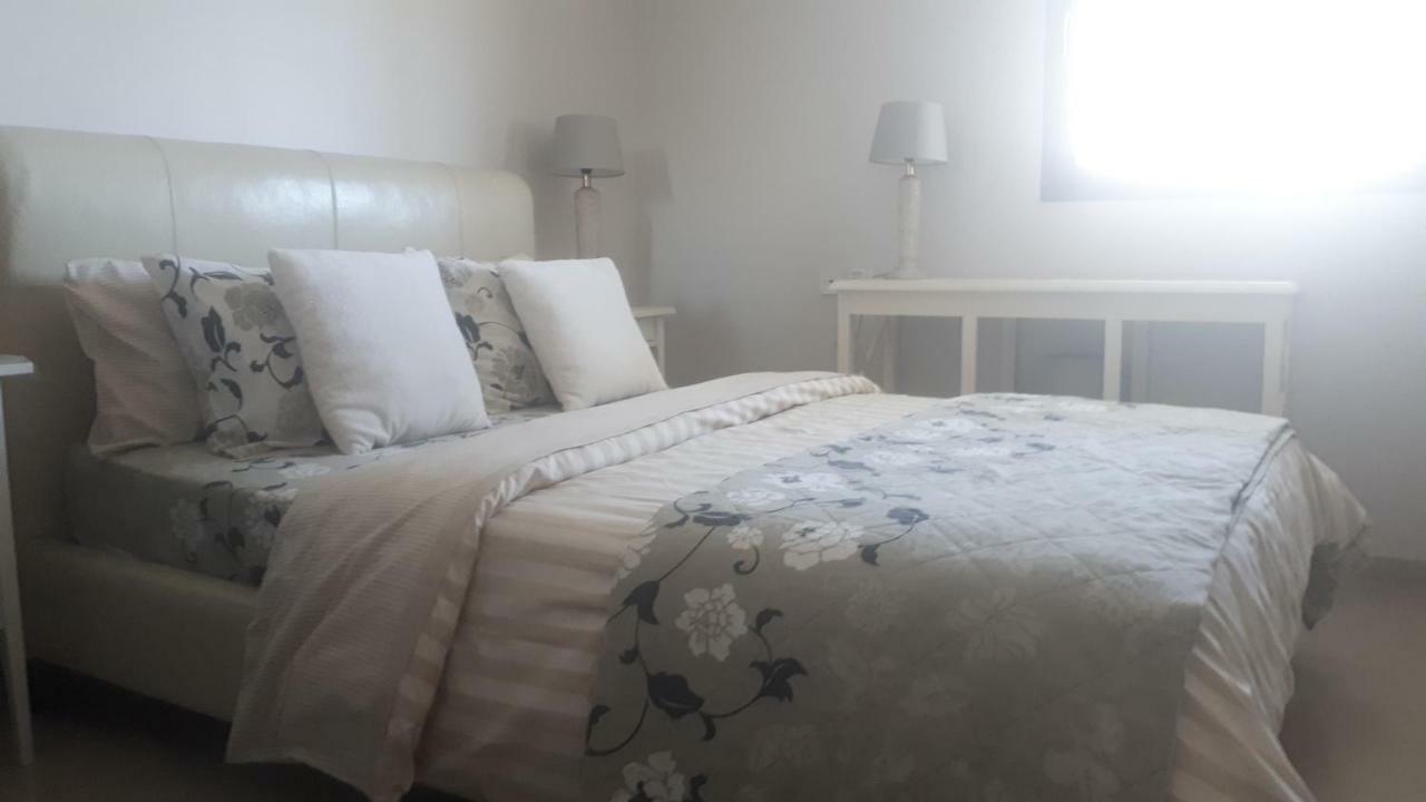 Apartment 2 Bedrooms Central Location أشدود المظهر الخارجي الصورة